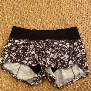 Size 4 black and white lululemon shorts